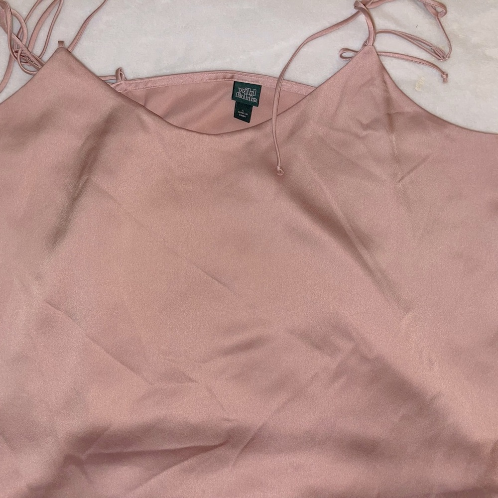 Pink tank top